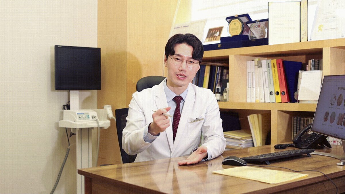 반복되는 체기와 담적에 대해 설명하는 한의사 (영상 장면)